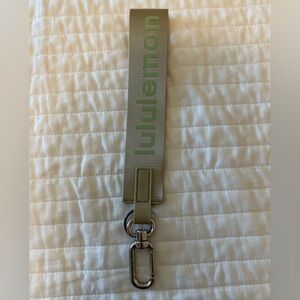Lululemon Never Lost Keychain Trench/Pistachio